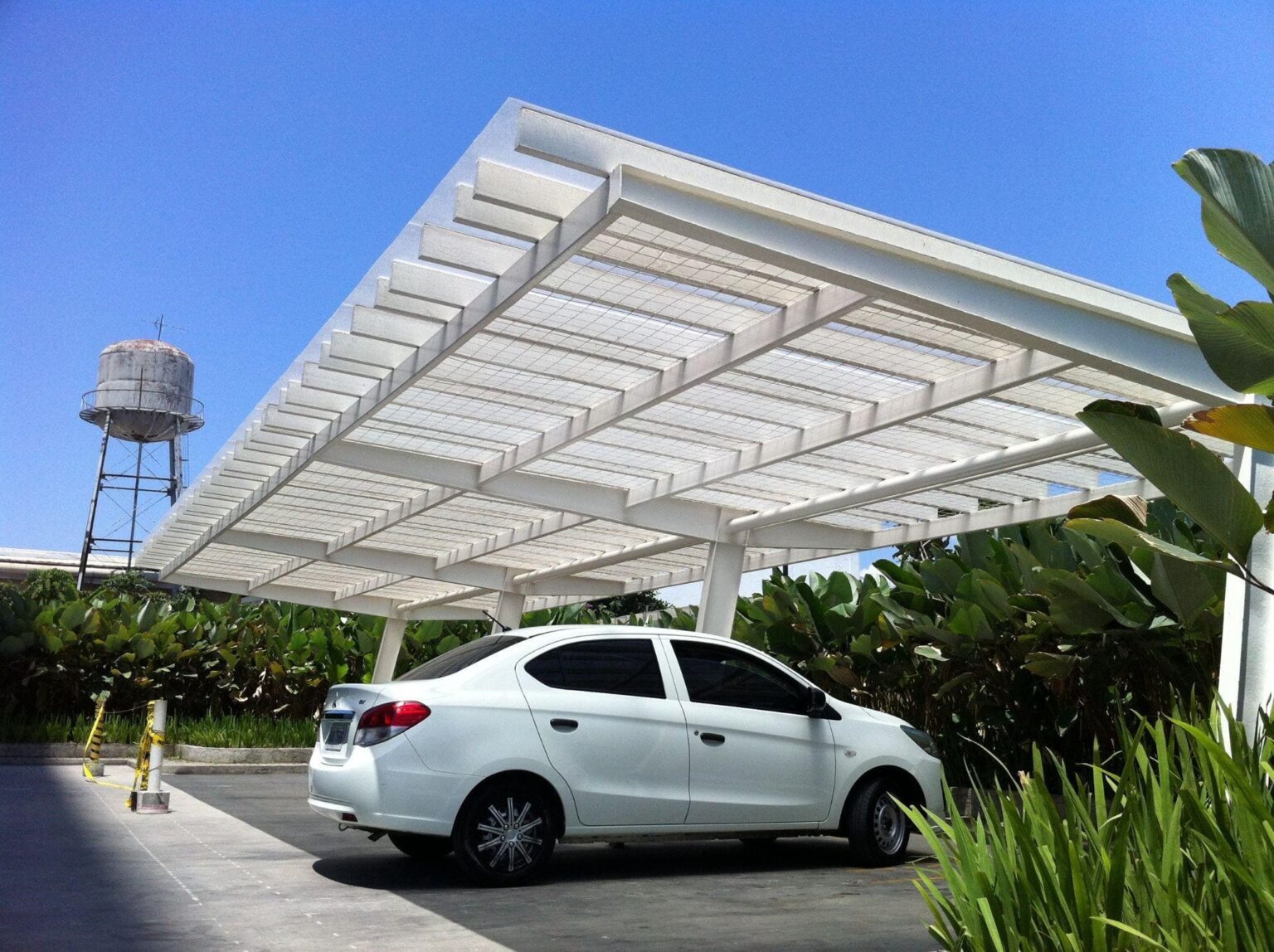 Mái che Polycarbonate khung kim loại, mái che lấy sáng, carport polycarbonate, mái che hiên nhà