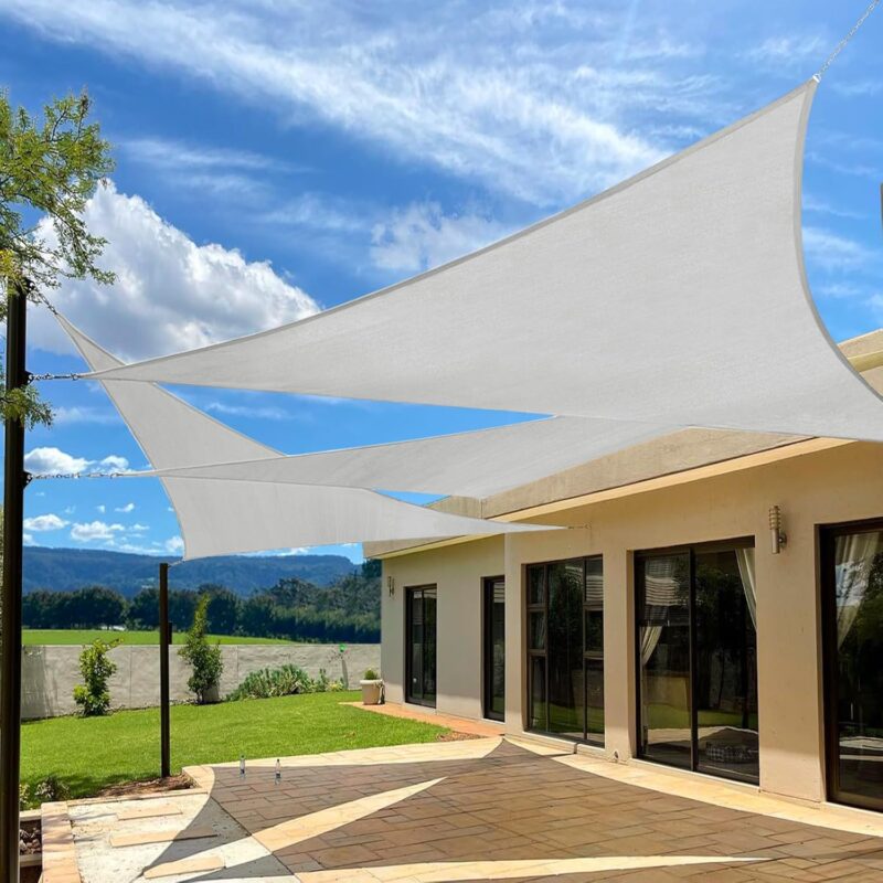 Mái che cánh buồm Sail Shade Canopy, kiến trúc động, hiệu ứng bóng đổ, thiết kế ngoại thất độc đáo.