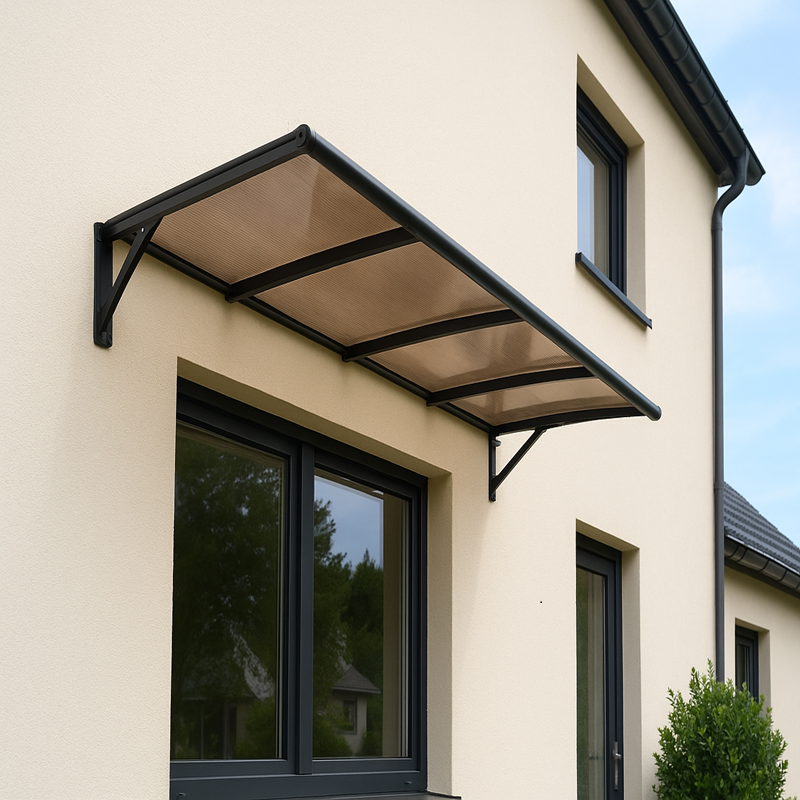 Mái hắt (ô văng) tấm polycarbonate thẩm mỹ, hiện đại