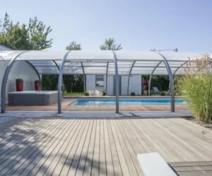 Mái Vòm Hồ Bơi Polycarbonate